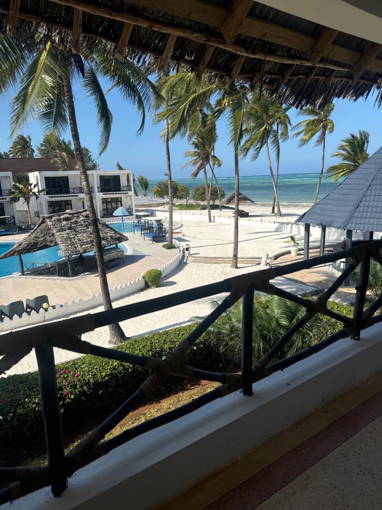 Zanzinite Beach Spa Hotel Zanzibar Εξωτερικό φωτογραφία